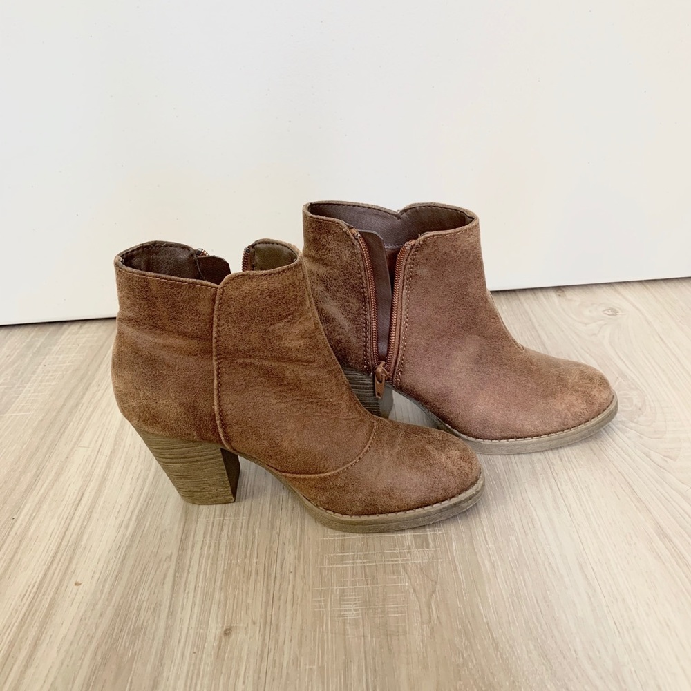 Arizona ankle booties